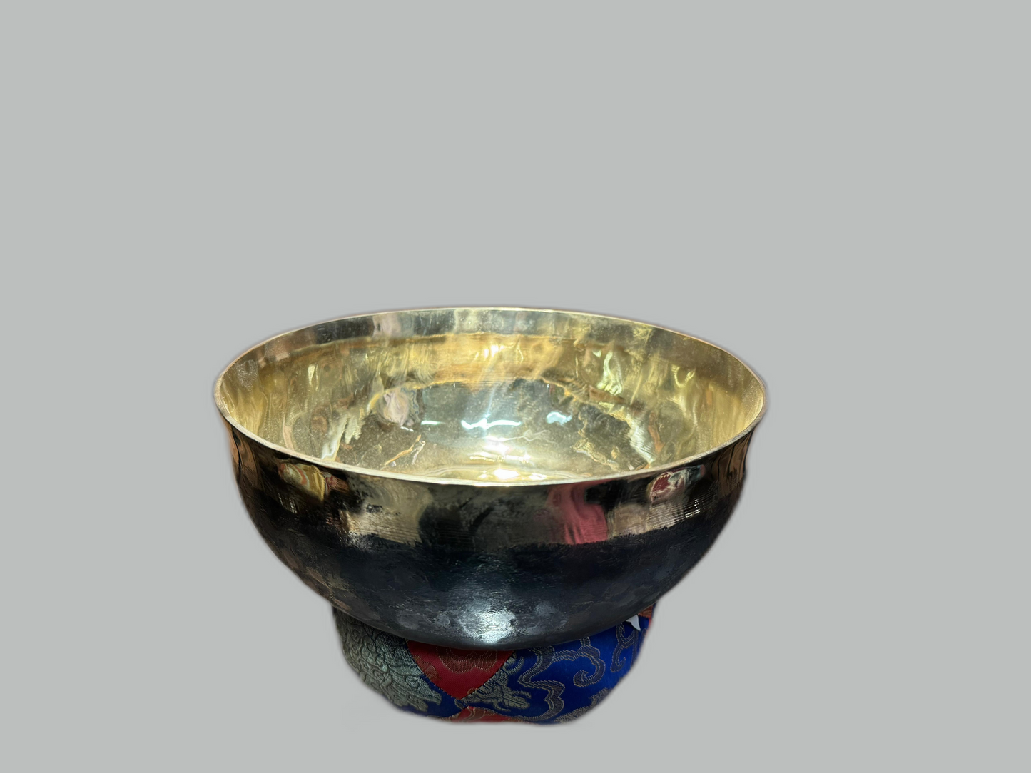 Antique Singing Bowl | 17cm | C Frequency
