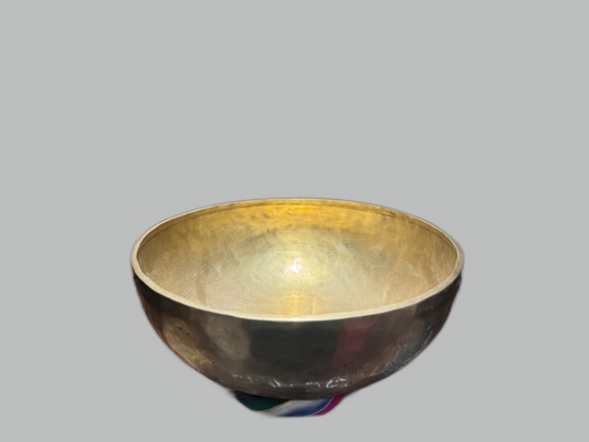Himalayan Singing Bowl | 30cm | D Frequency